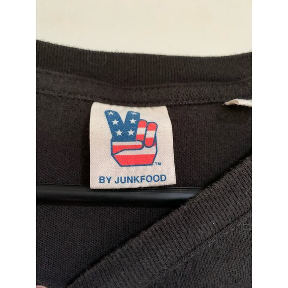 AC DC World Tour 77 JunkFood Band Tee Unisex Size Small Black Graphic T Shirt - Picture 4 of 8